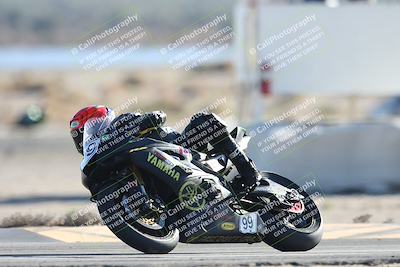 media/Dec-07-2025-CVMA (Sun) [[3e7d2de5dc]]/Race 12- Formula 40 MW and LW/